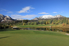 mammoth lakes golf course with moutnain